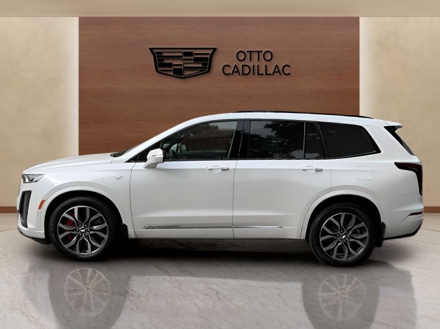 used 2023 Cadillac XT6 car, priced at $39,300