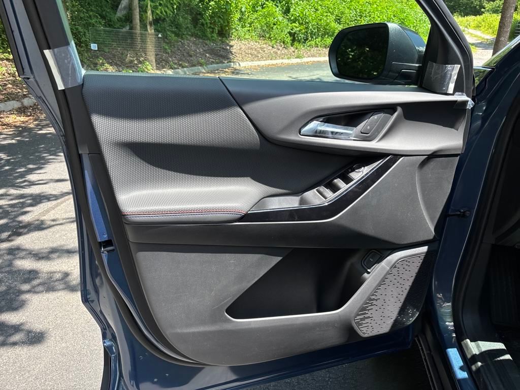 new 2026 Chevrolet Equinox car, priced at $36,895