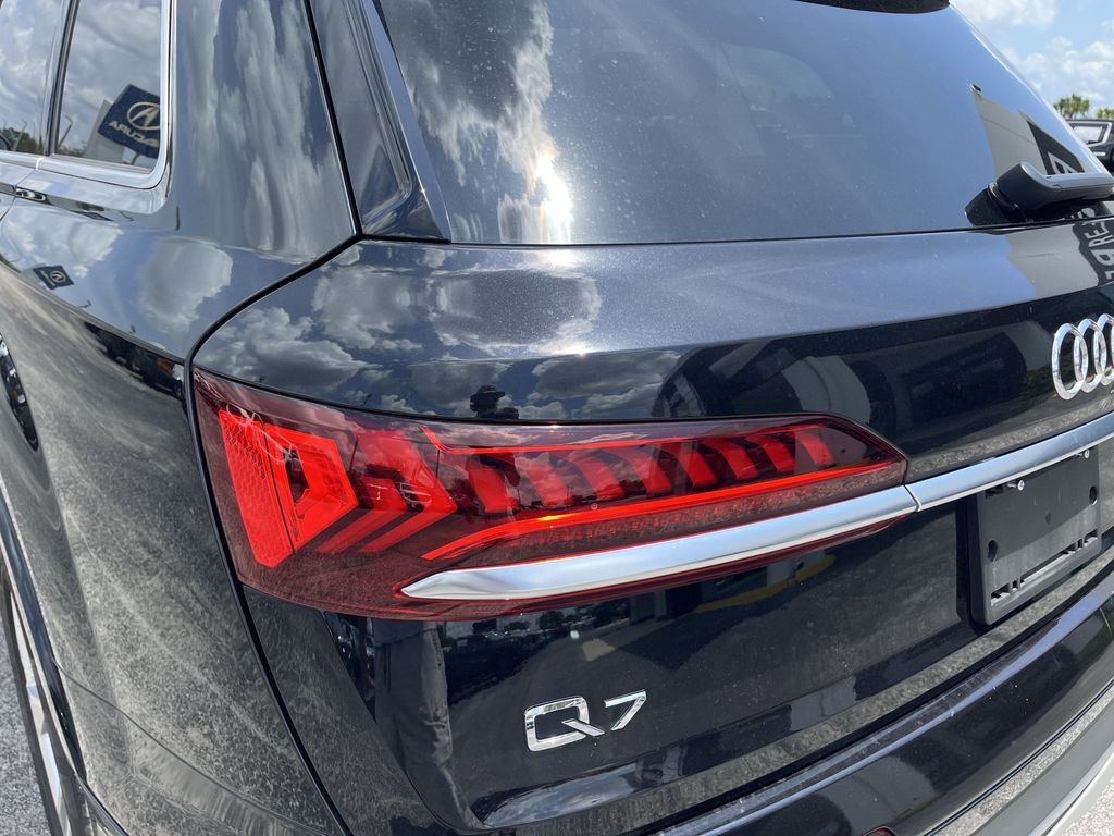 used 2020 Audi Q7 car, priced at $26,492