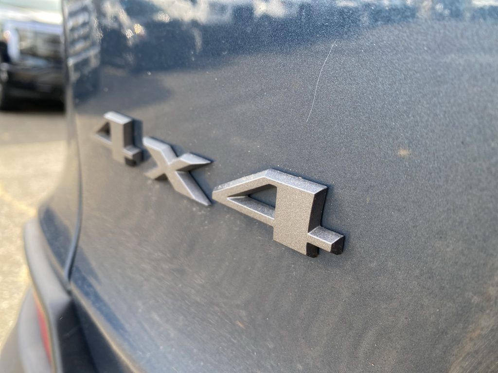 used 2019 Jeep Cherokee car, priced at $18,995