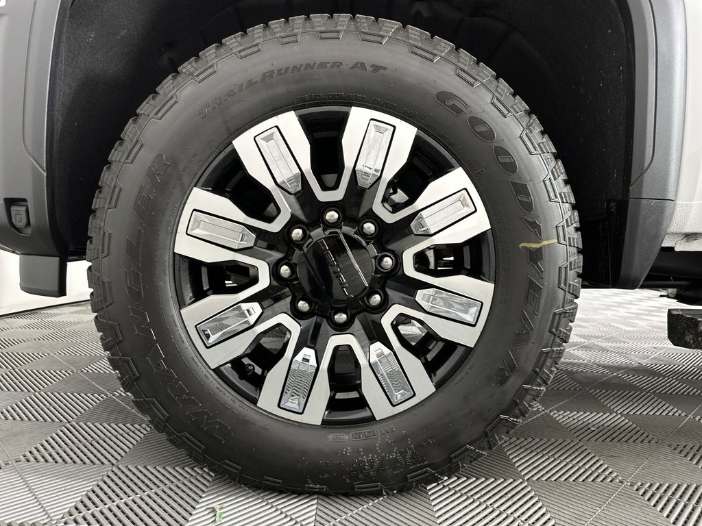 new 2025 GMC Sierra 2500HD car, priced at $87,090