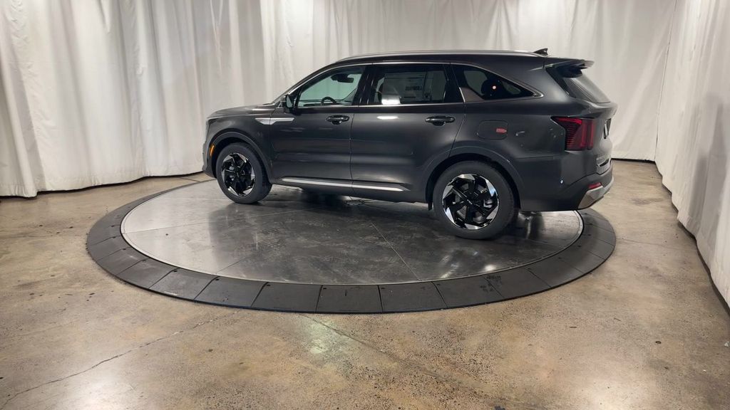 new 2025 Kia Sorento Hybrid car, priced at $42,248
