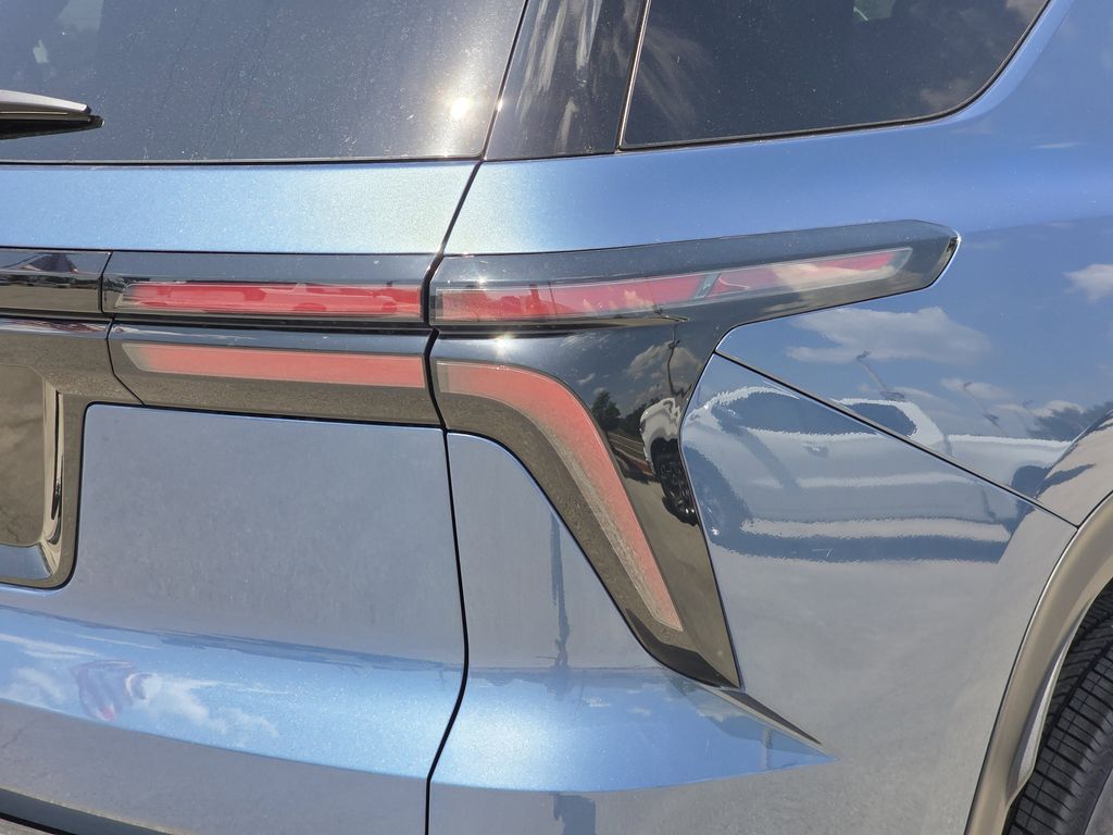 new 2025 Chevrolet Traverse car, priced at $43,066