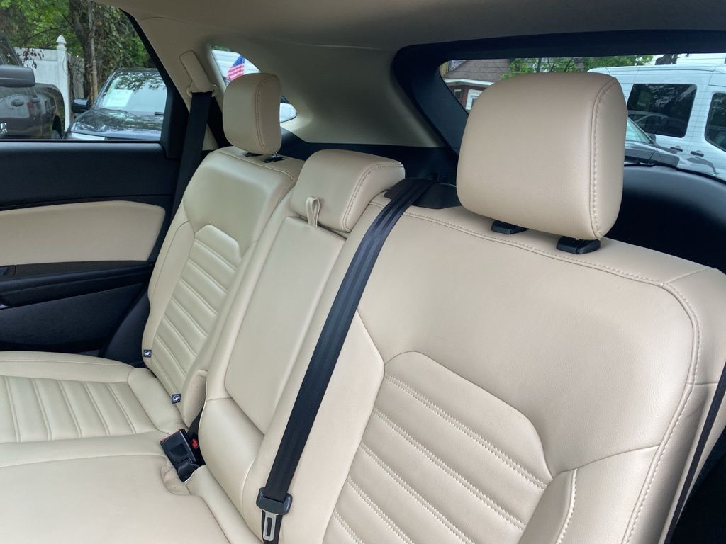 used 2024 Ford Edge car, priced at $29,745
