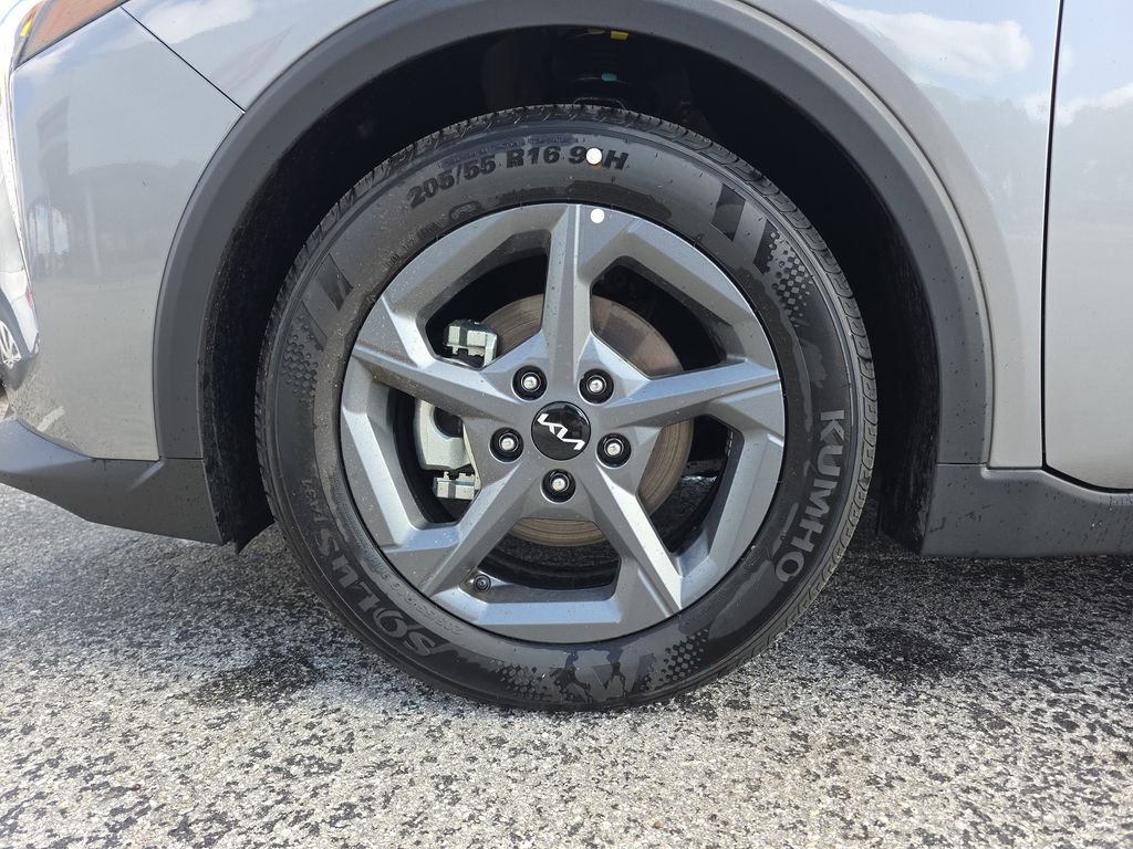 new 2025 Kia K4 car, priced at $23,384