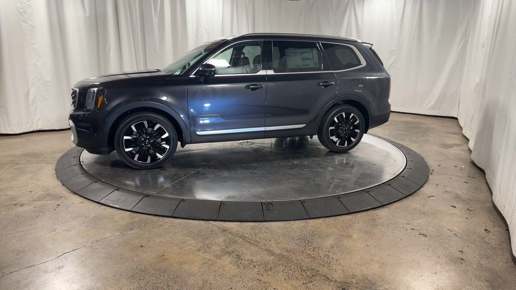 new 2025 Kia Telluride car, priced at $48,456