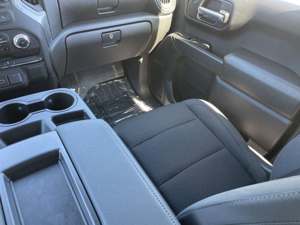 new 2025 GMC Sierra 1500 car, priced at $37,834