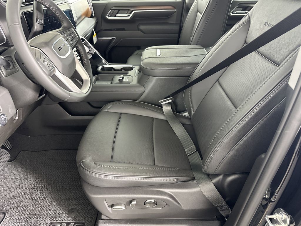new 2025 GMC Sierra 2500HD car, priced at $86,034