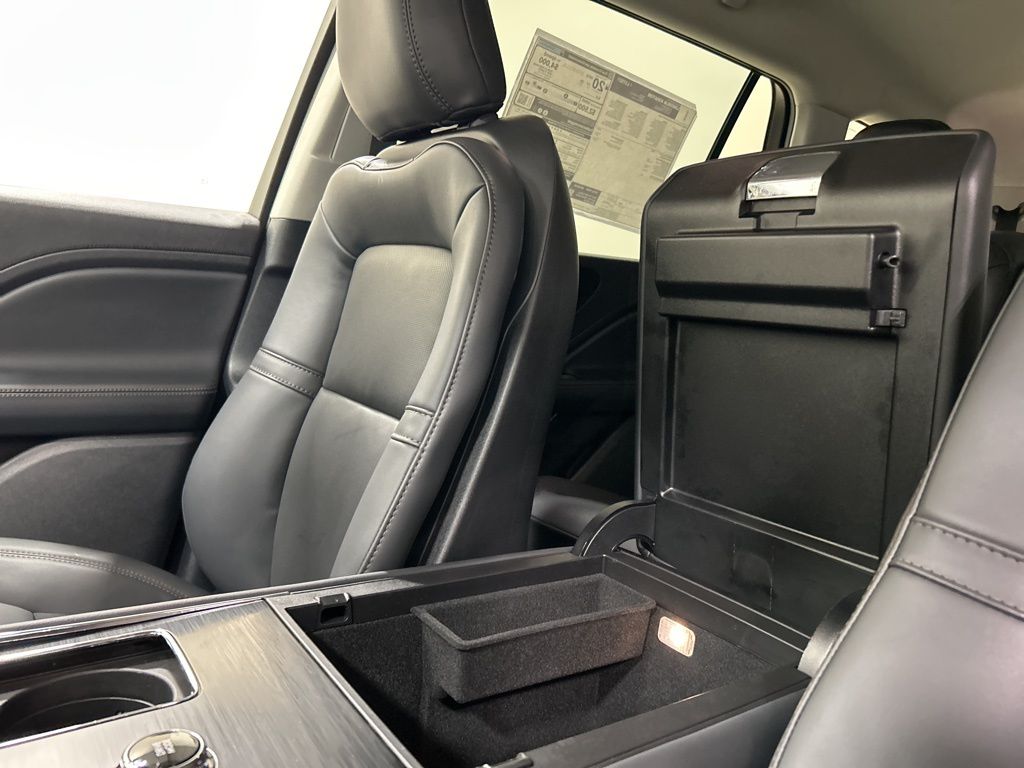 new 2026 Lincoln Aviator car, priced at $62,977