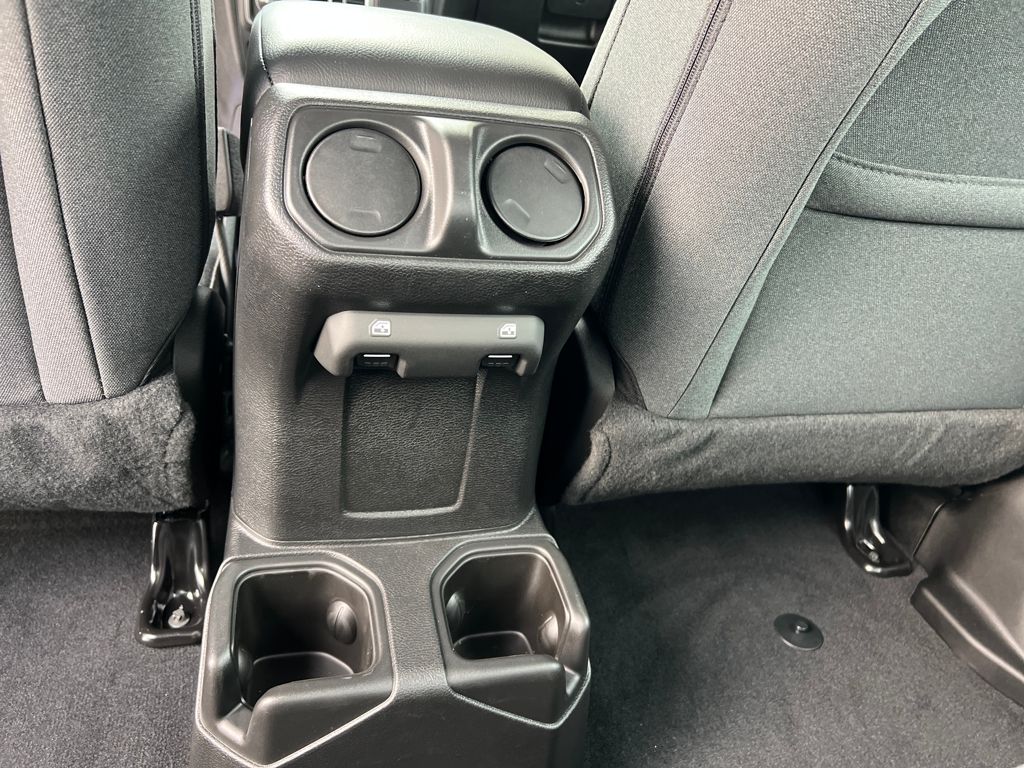 new 2025 Jeep Gladiator car, priced at $41,595