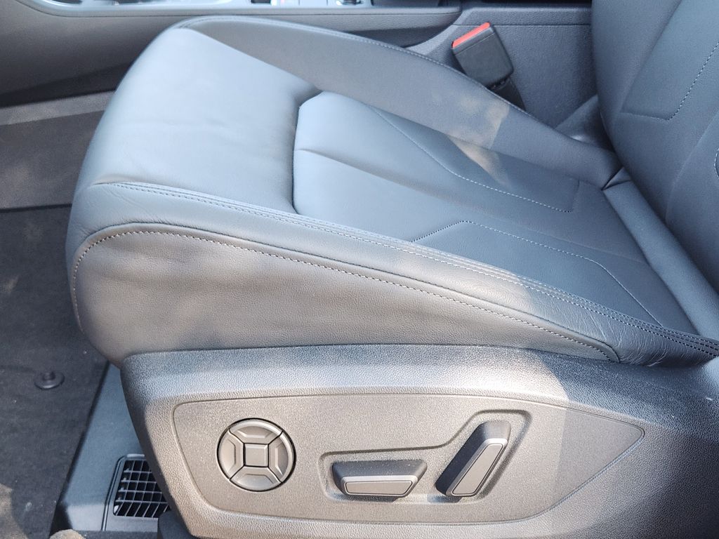new 2025 Audi Q3 car, priced at $47,200