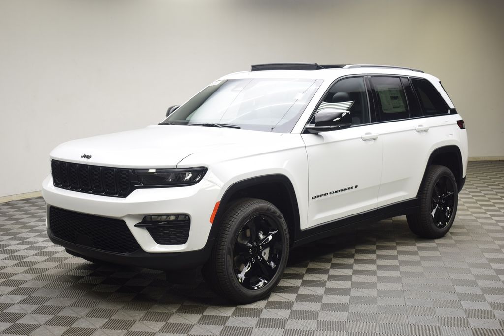 new 2025 Jeep Grand Cherokee car, priced at $46,126