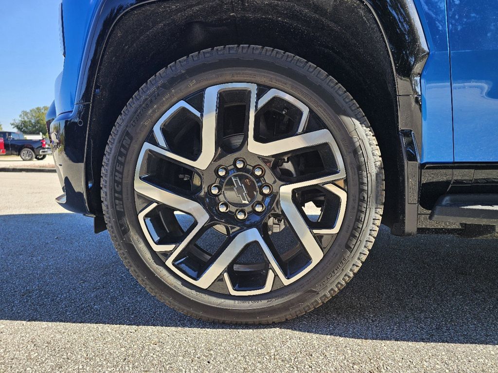 new 2025 Chevrolet Silverado EV car, priced at $89,790