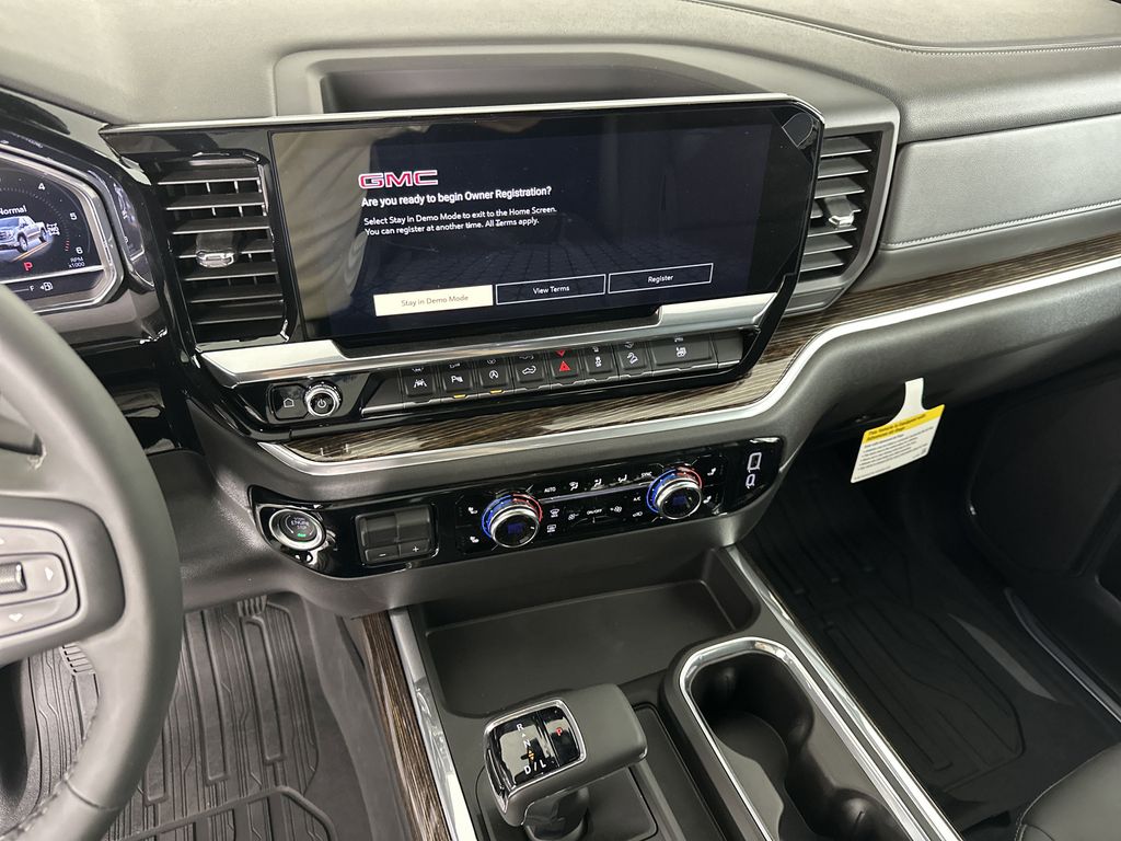 new 2025 GMC Sierra 1500 car, priced at $61,284