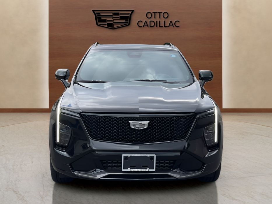 used 2024 Cadillac XT4 car, priced at $43,000