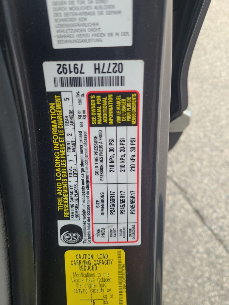 used 2013 Toyota Highlander car, priced at $15,794
