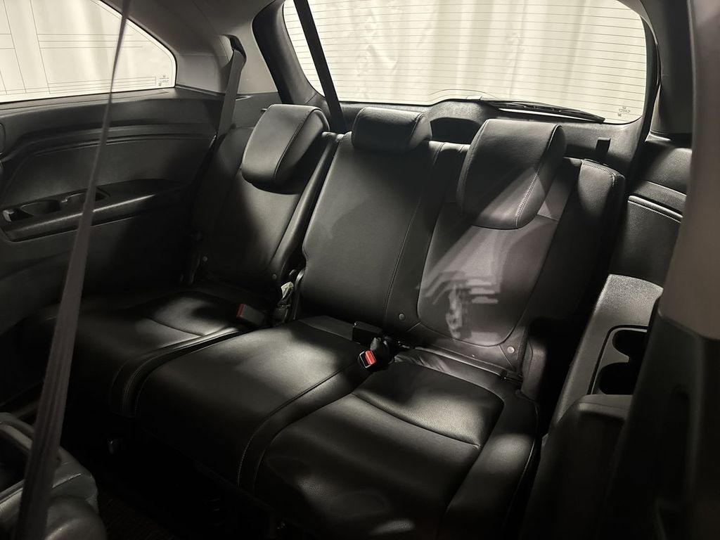 used 2023 Honda Odyssey car, priced at $34,304