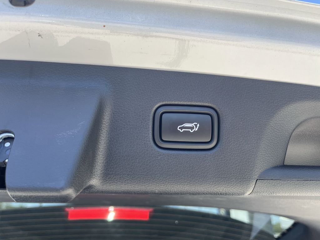 used 2024 Hyundai Palisade car, priced at $36,992