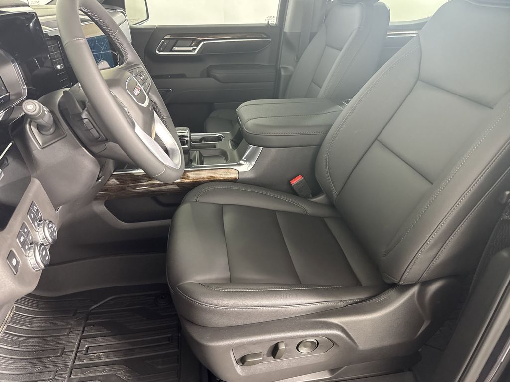new 2025 GMC Sierra 1500 car, priced at $62,224