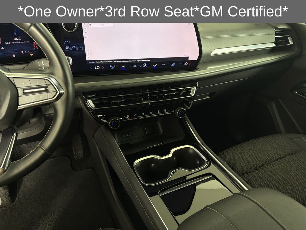 used 2024 Chevrolet Traverse car, priced at $33,333