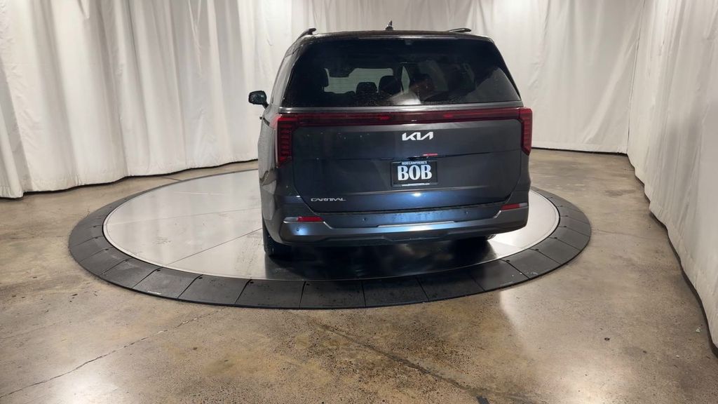 new 2025 Kia Carnival car, priced at $47,884