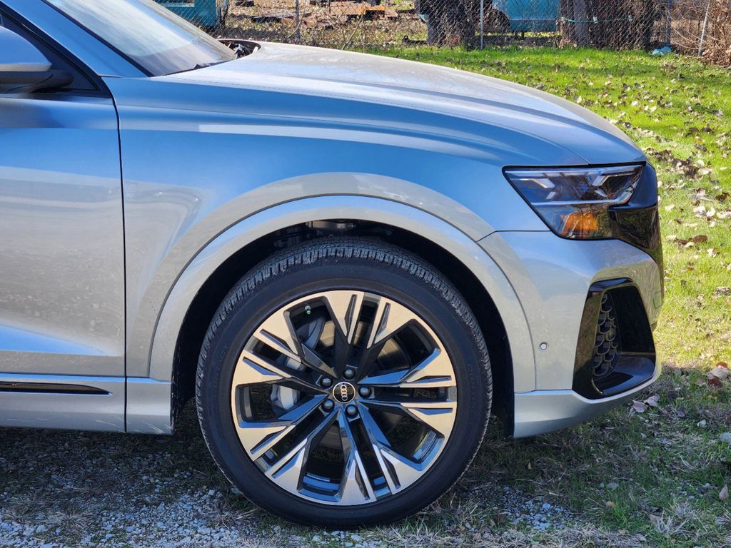 new 2025 Audi Q8 car, priced at $90,715