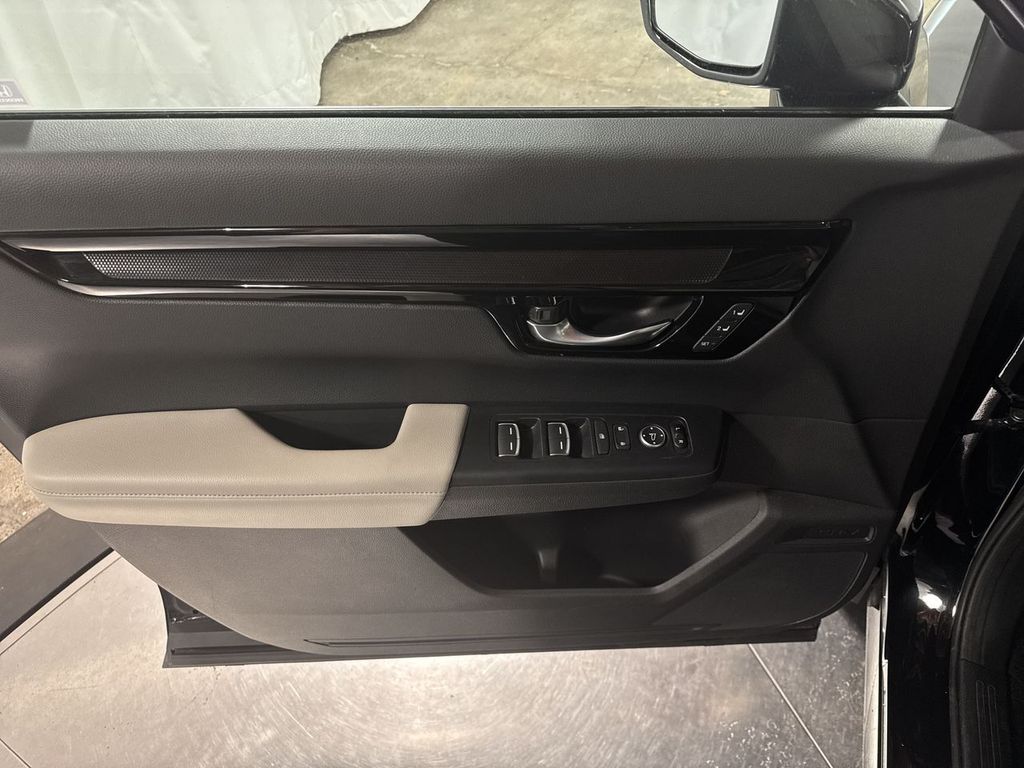 used 2024 Honda CR-V car, priced at $34,959