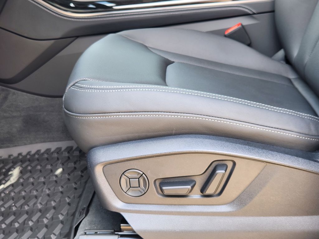 new 2025 Audi Q8 car, priced at $85,965