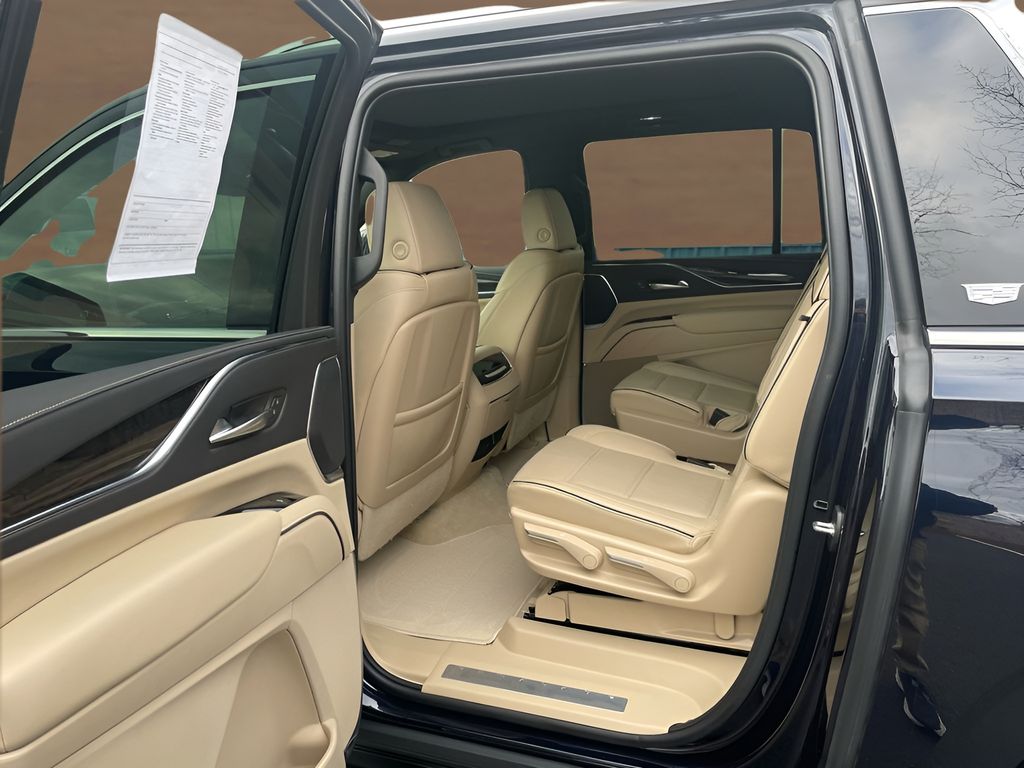 used 2023 Cadillac Escalade ESV car, priced at $75,950