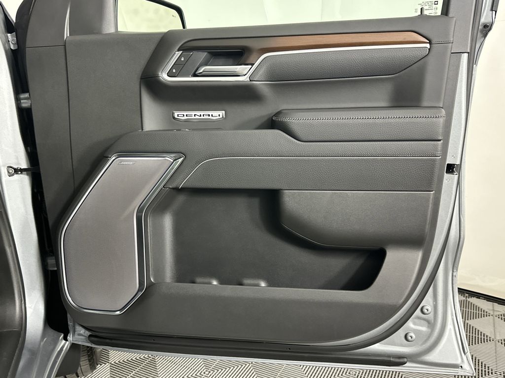 new 2025 GMC Sierra 1500 car, priced at $69,694