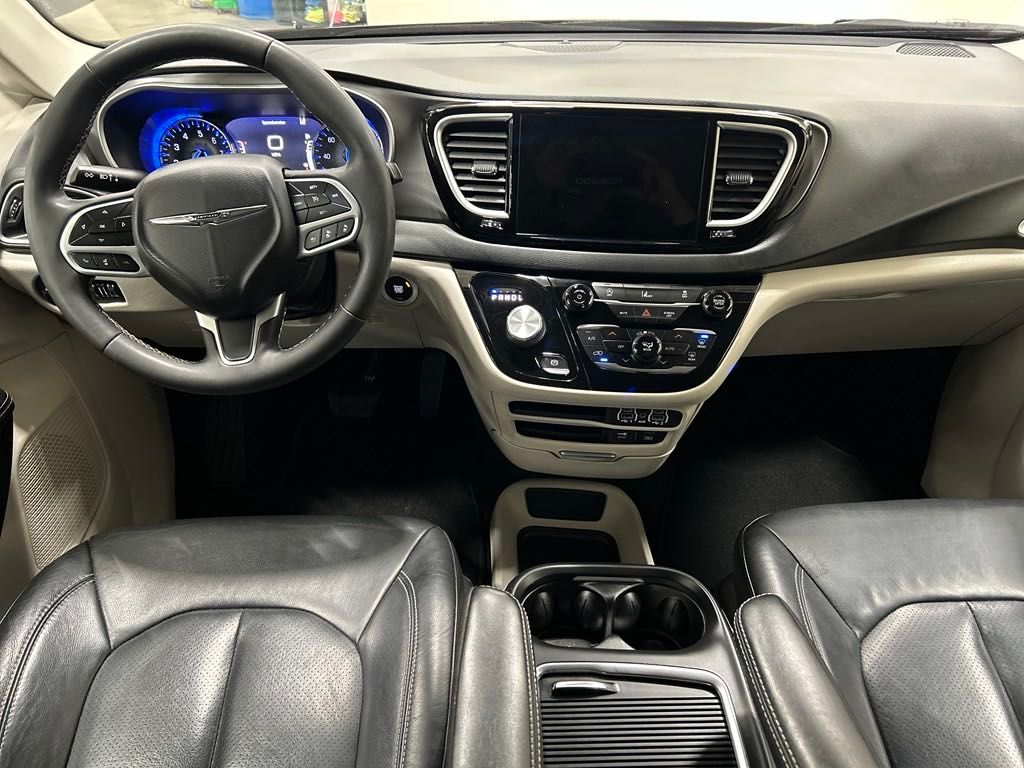 used 2022 Chrysler Pacifica car, priced at $29,319