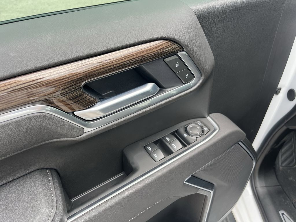 new 2025 Chevrolet Silverado 1500 car, priced at $50,963