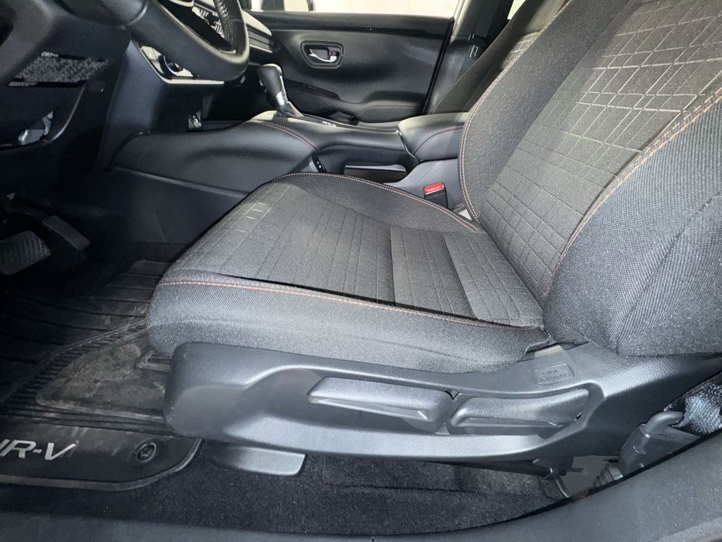 used 2025 Honda HR-V car, priced at $28,513