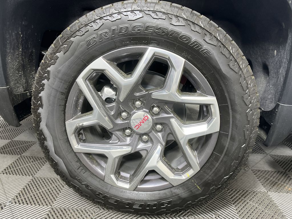 new 2025 GMC Sierra 1500 car, priced at $60,520