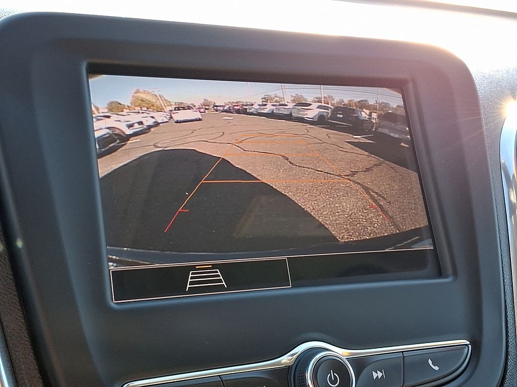 used 2022 Chevrolet Equinox car, priced at $20,995