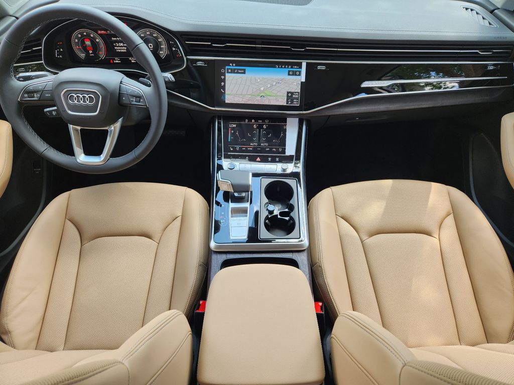 new 2025 Audi Q7 car, priced at $78,950