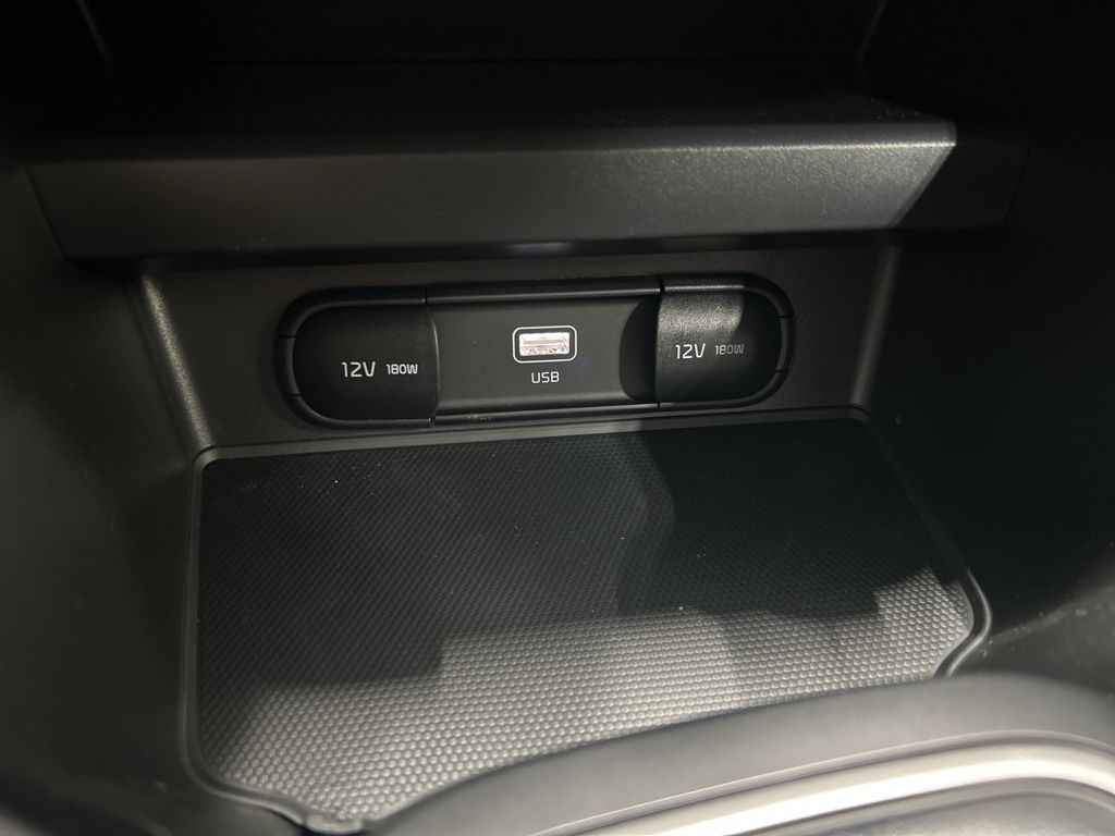 new 2025 Kia Soul car, priced at $22,605