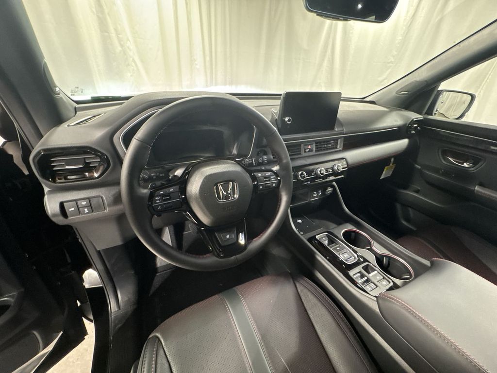 new 2025 Honda Pilot car, priced at $56,075