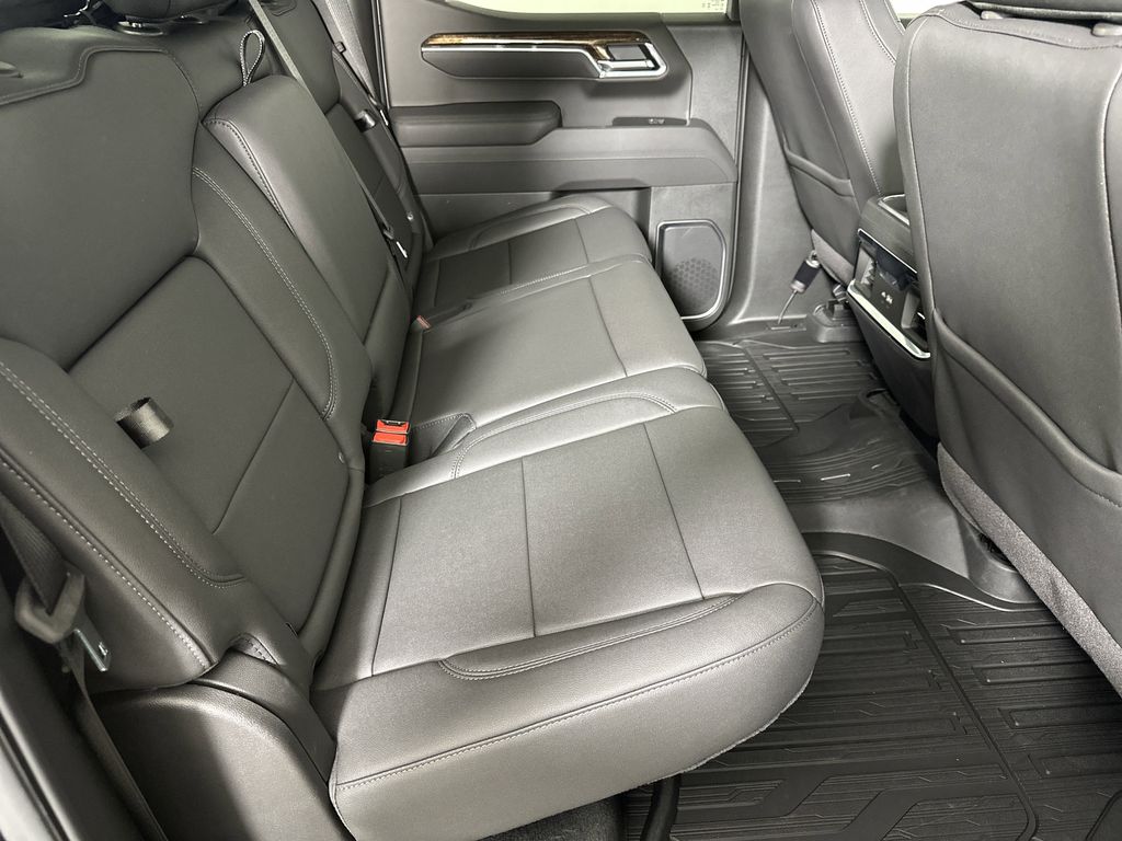 new 2025 GMC Sierra 1500 car, priced at $62,224
