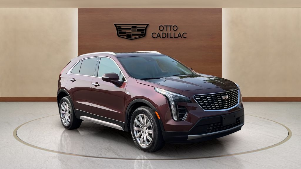 used 2022 Cadillac XT4 car, priced at $29,450