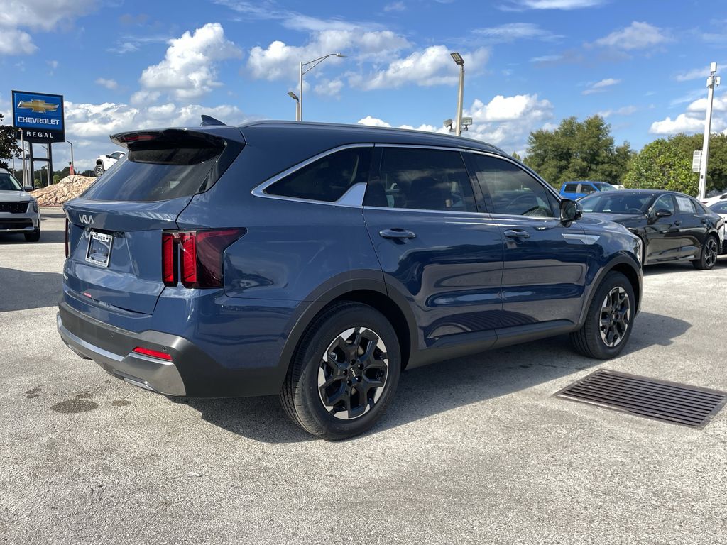 new 2025 Kia Sorento car, priced at $32,499