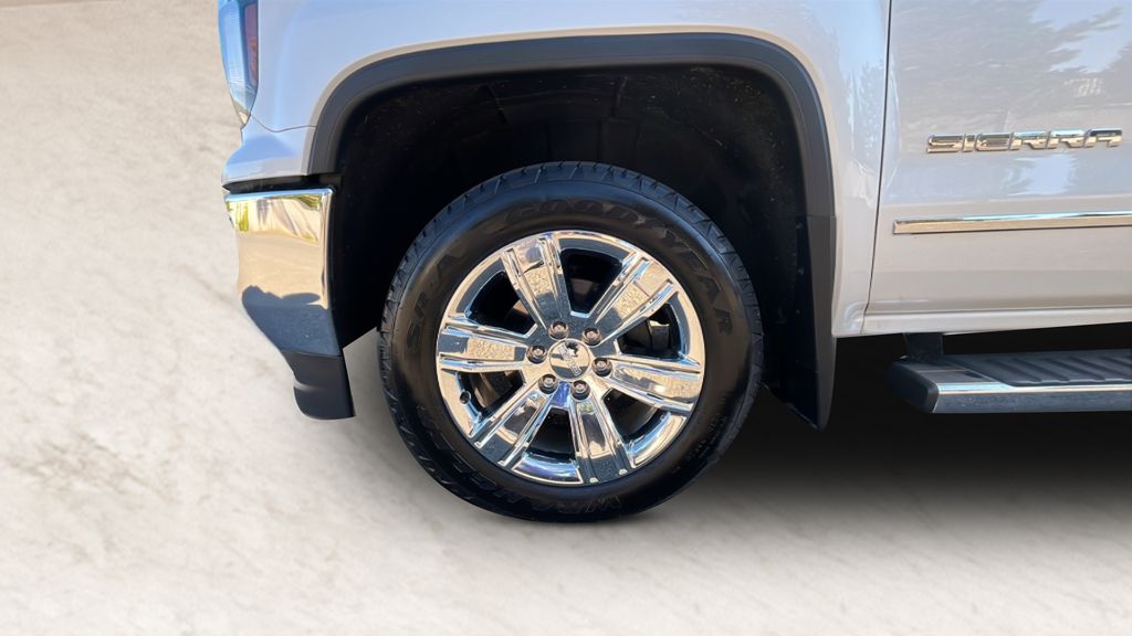 used 2018 GMC Sierra 1500 car, priced at $32,000