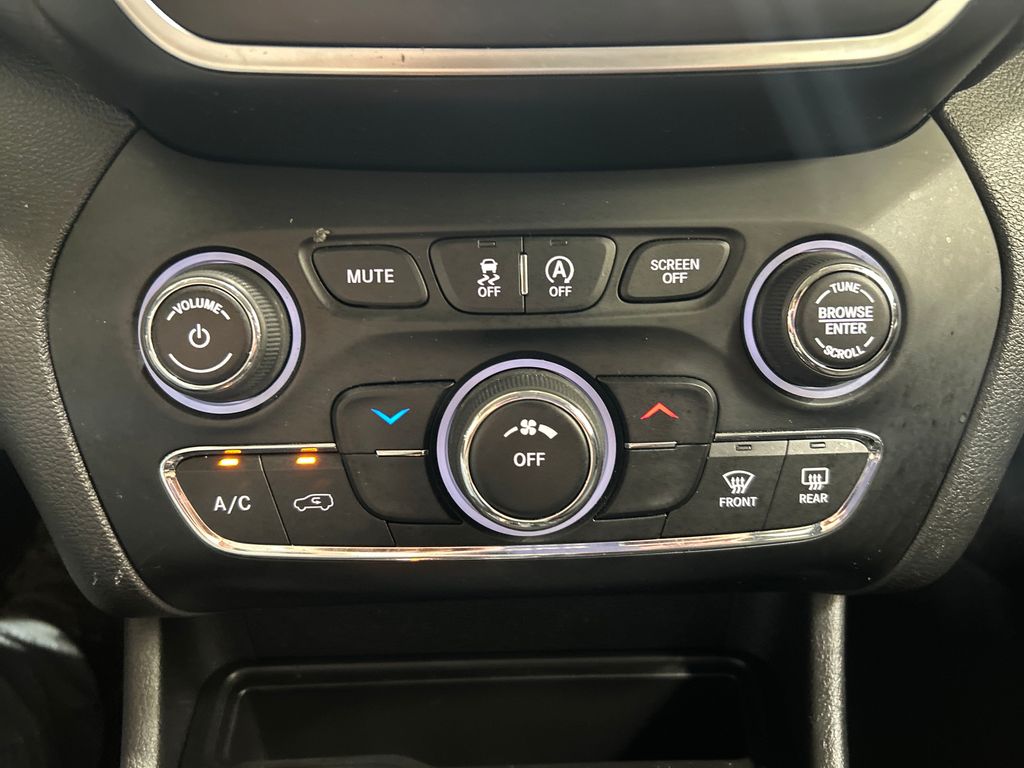 used 2019 Jeep Cherokee car, priced at $16,501