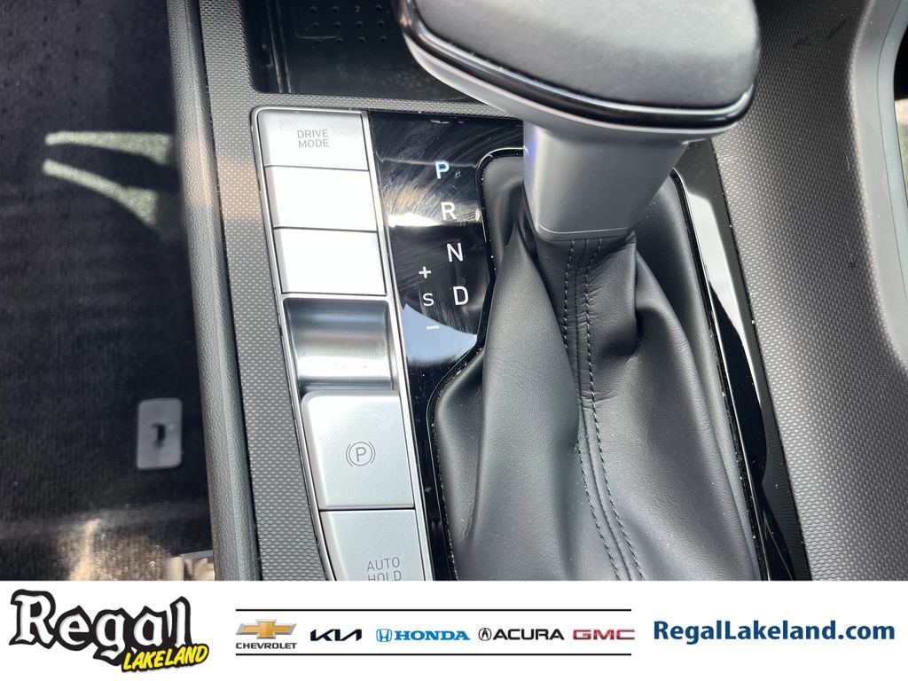 used 2022 Hyundai Elantra Hybrid car, priced at $19,913