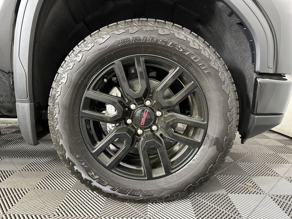 new 2025 GMC Sierra 1500 car, priced at $60,224