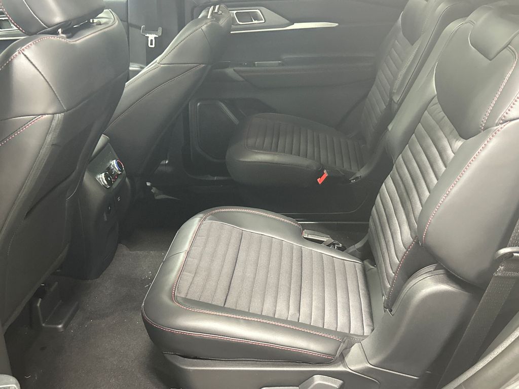 new 2025 Ford Explorer car, priced at $49,596