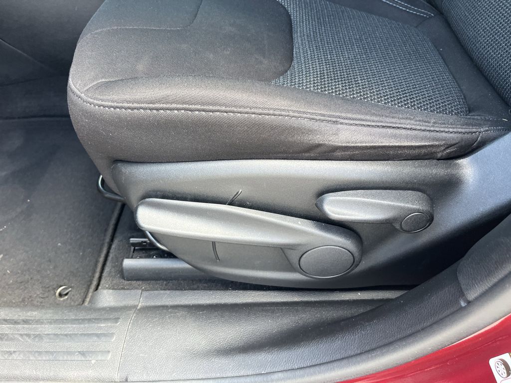 used 2021 Jeep Cherokee car, priced at $14,995