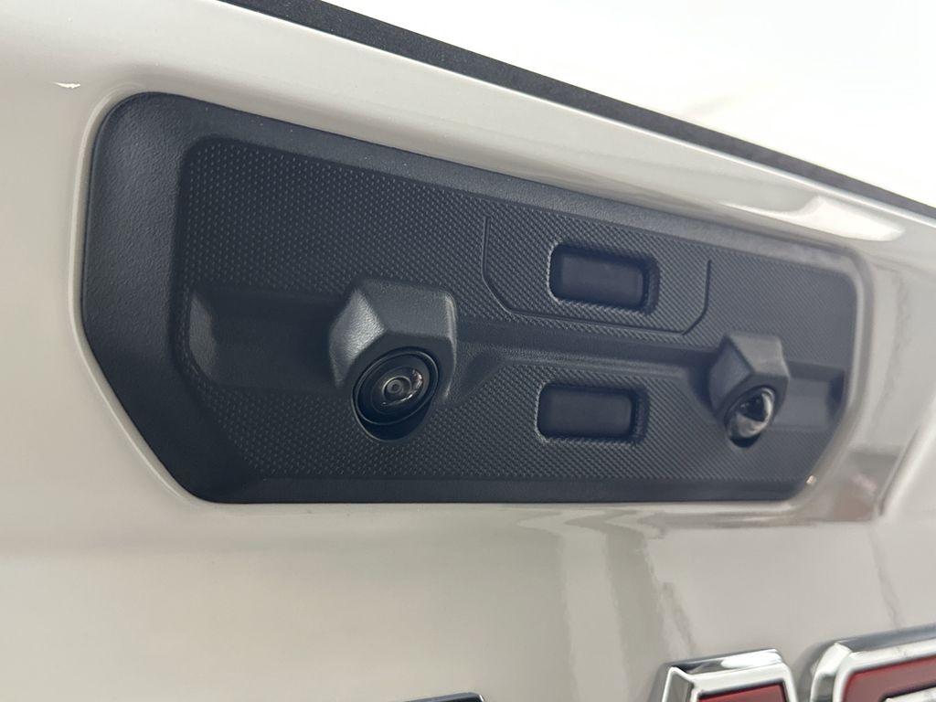 new 2025 GMC Sierra 2500HD car, priced at $86,069