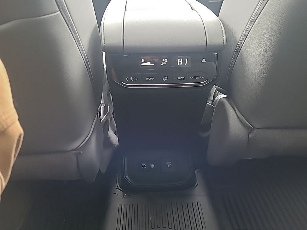 used 2021 Toyota Highlander car, priced at $41,209