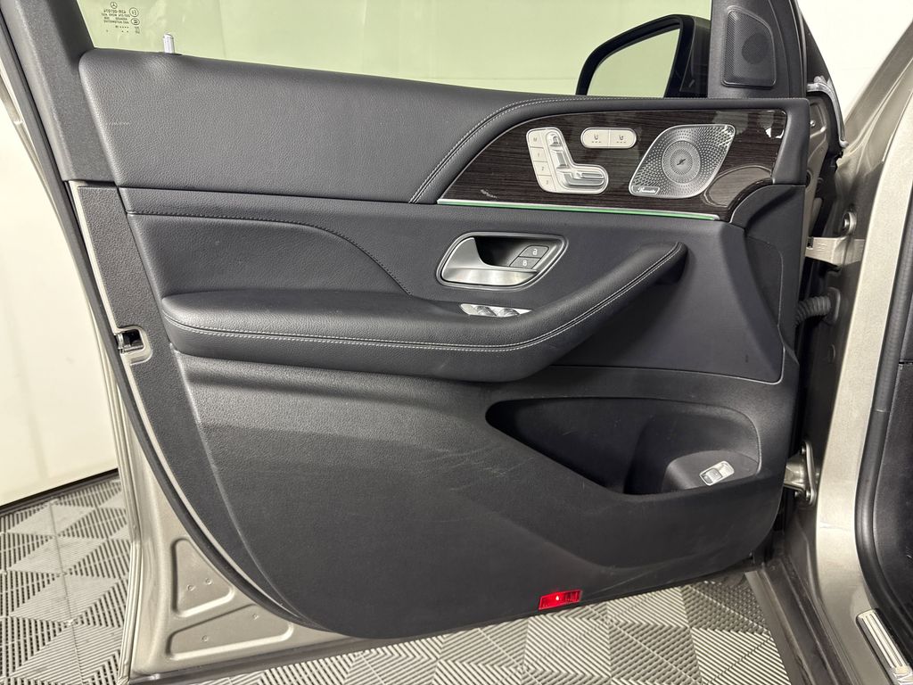 used 2020 Mercedes-Benz GLE car, priced at $31,633